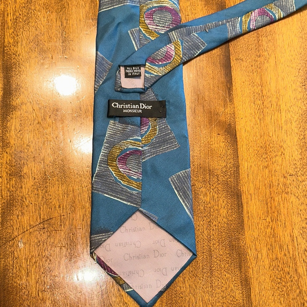 Dior Men's Tie Set - Black, Blue, Red - Picture 5 of 8